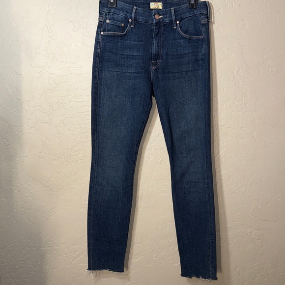 Mother the looker ankle fray in the color girl crush size 28 - Picture 8 of 9